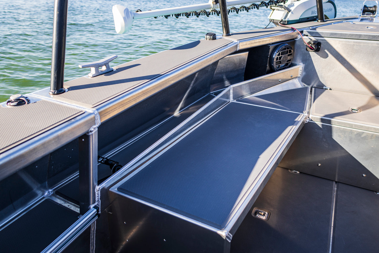 Senator 500 Side console