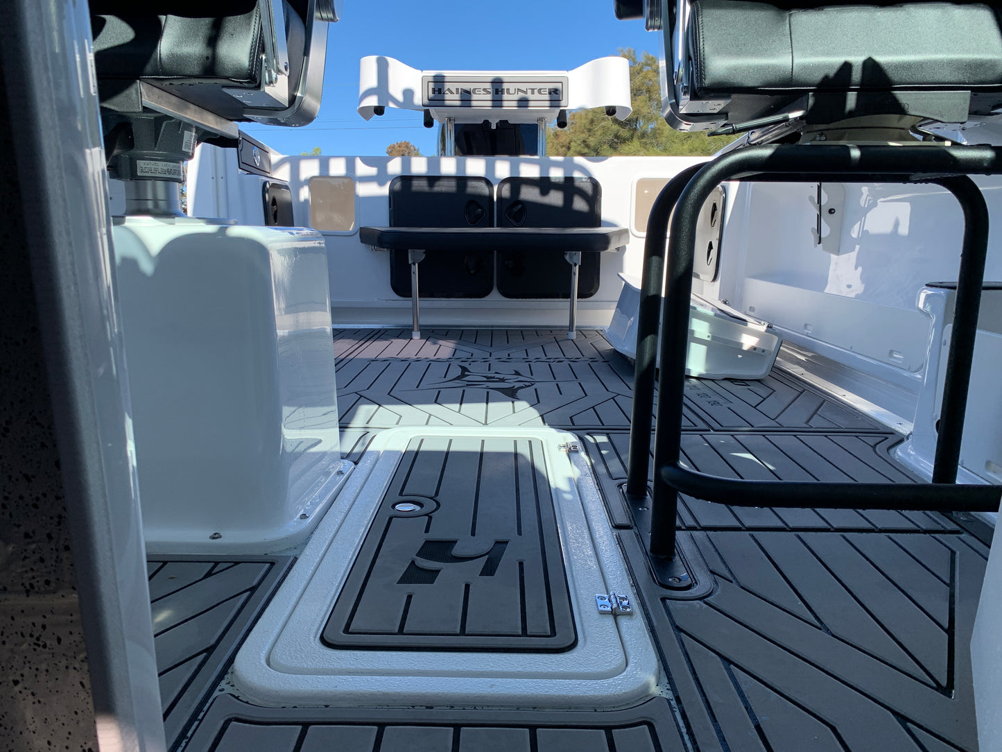 Haines Hunter 675 Enclosed limited