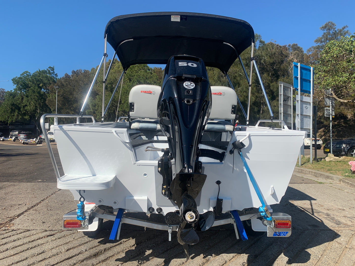 Stacer 429 Outlaw Side Console