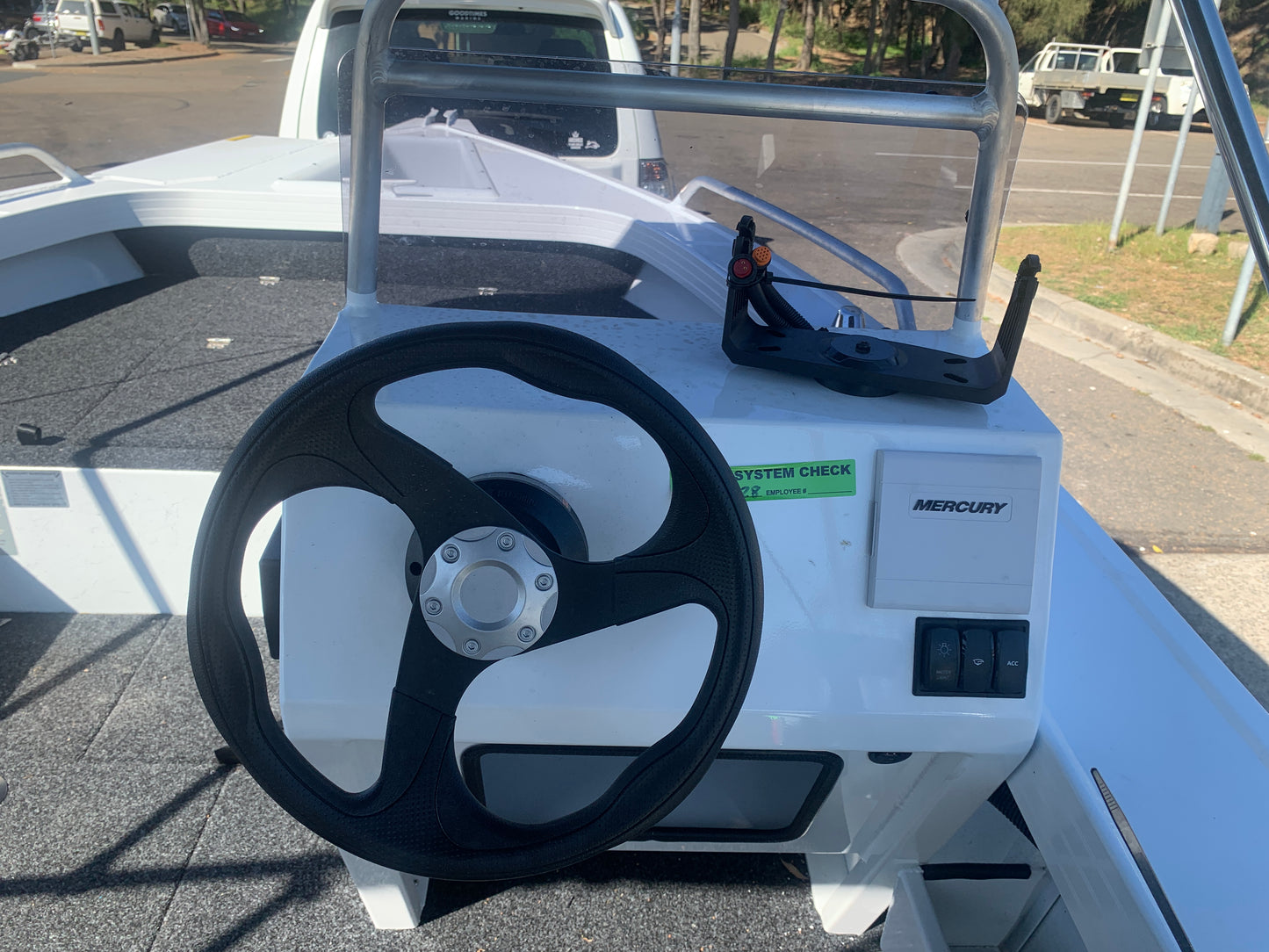 Stacer 429 Outlaw Side Console