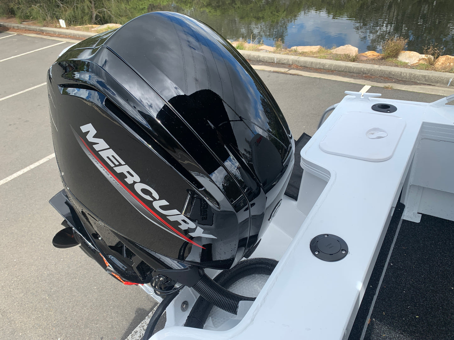 Stacer 449 Crossfire Side console