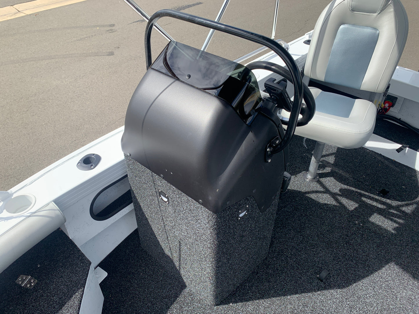 Stacer 449 Crossfire Side console