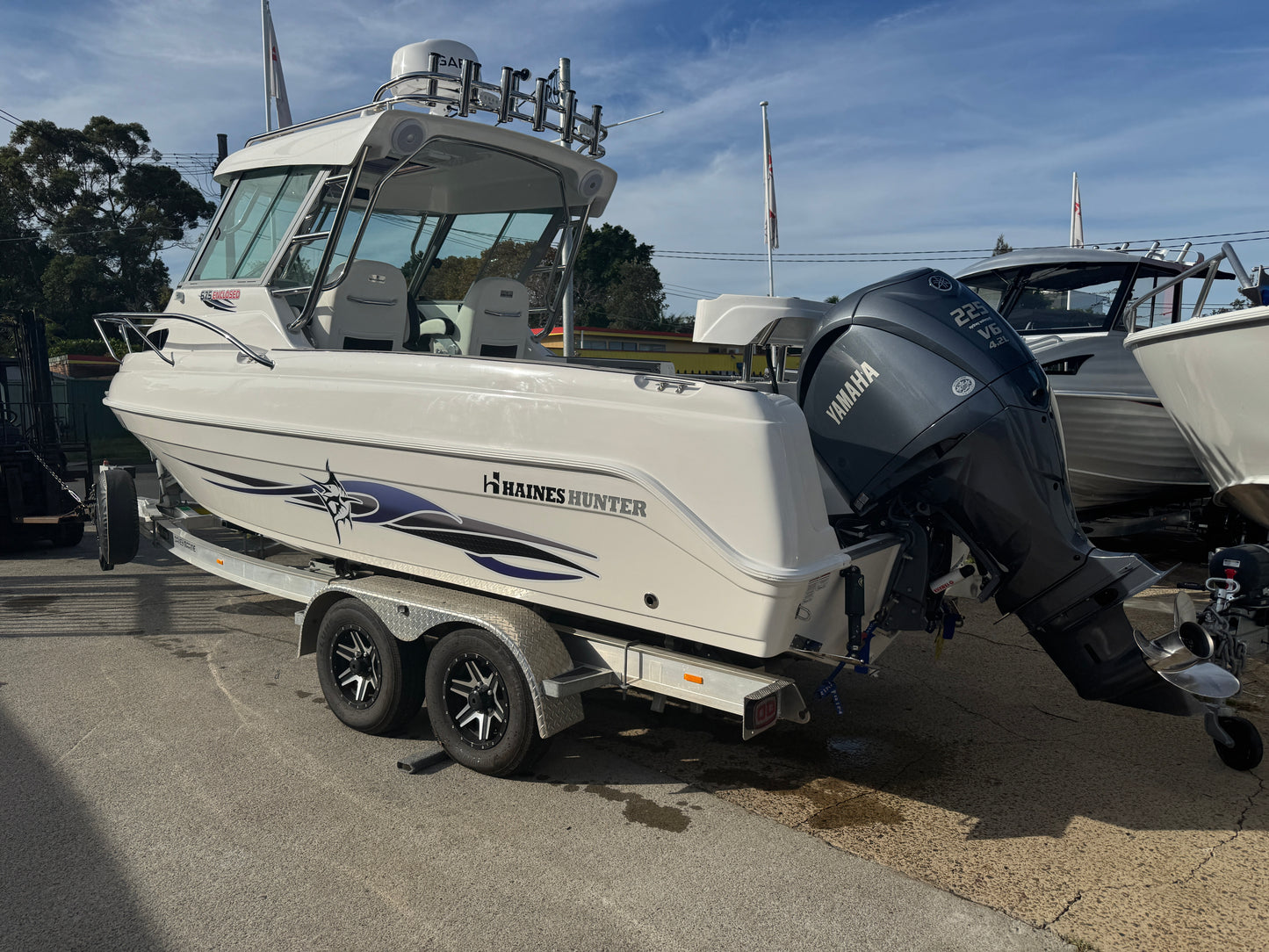 Haines Hunter 675 Enclosed