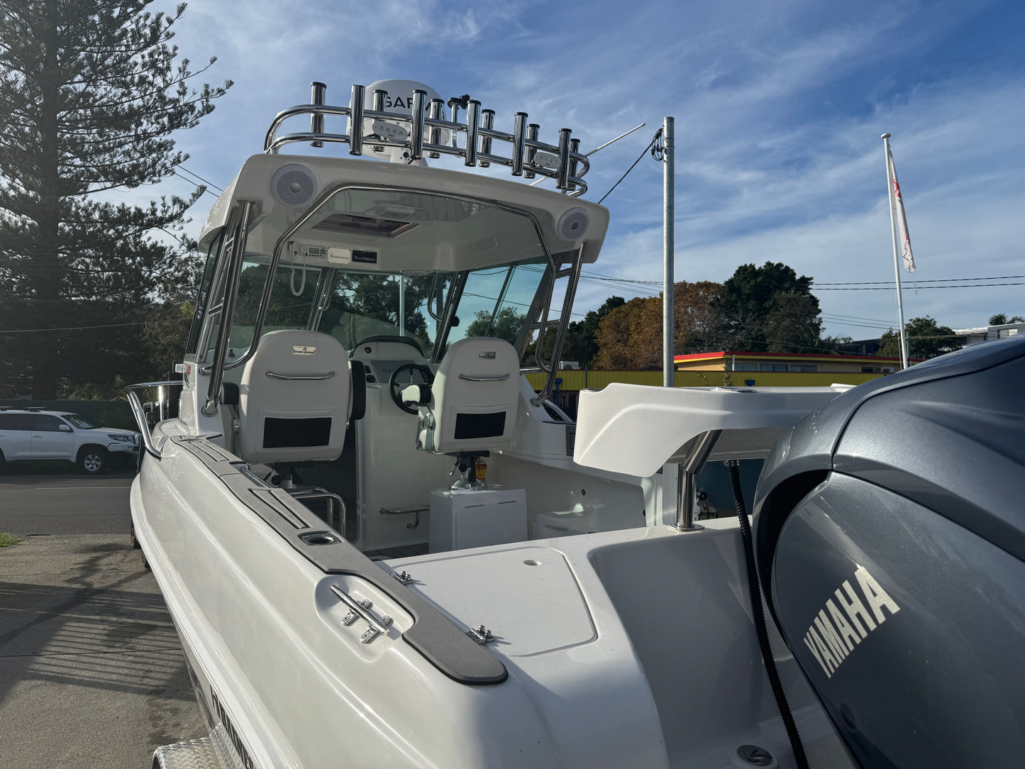 Haines Hunter 675 Enclosed