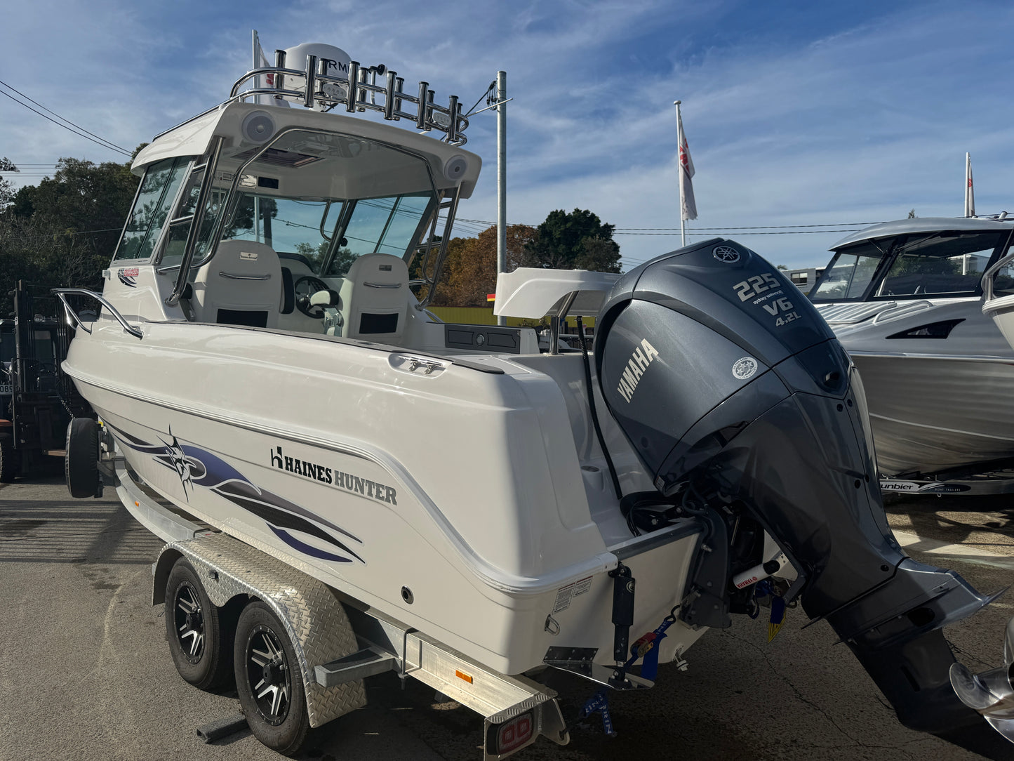 Haines Hunter 675 Enclosed