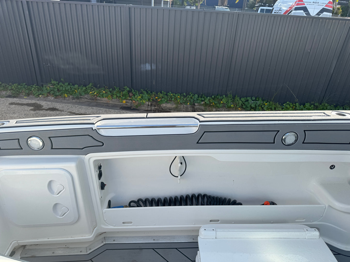 Haines Hunter 675 Enclosed
