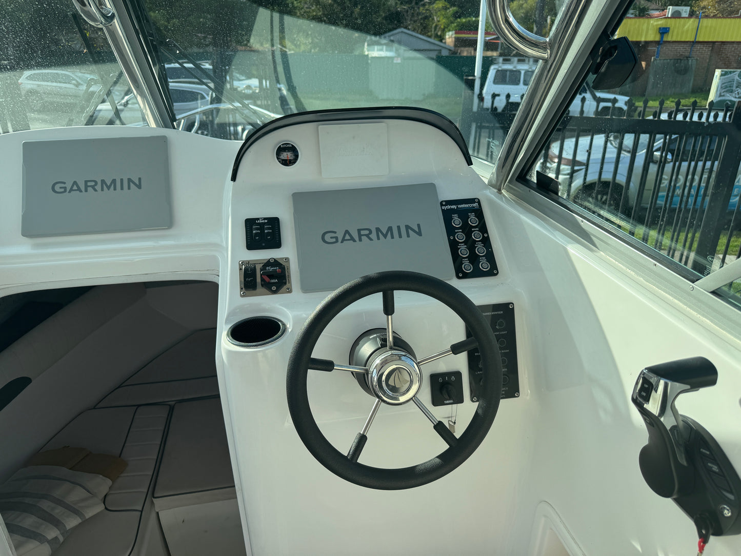 Haines Hunter 675 Enclosed