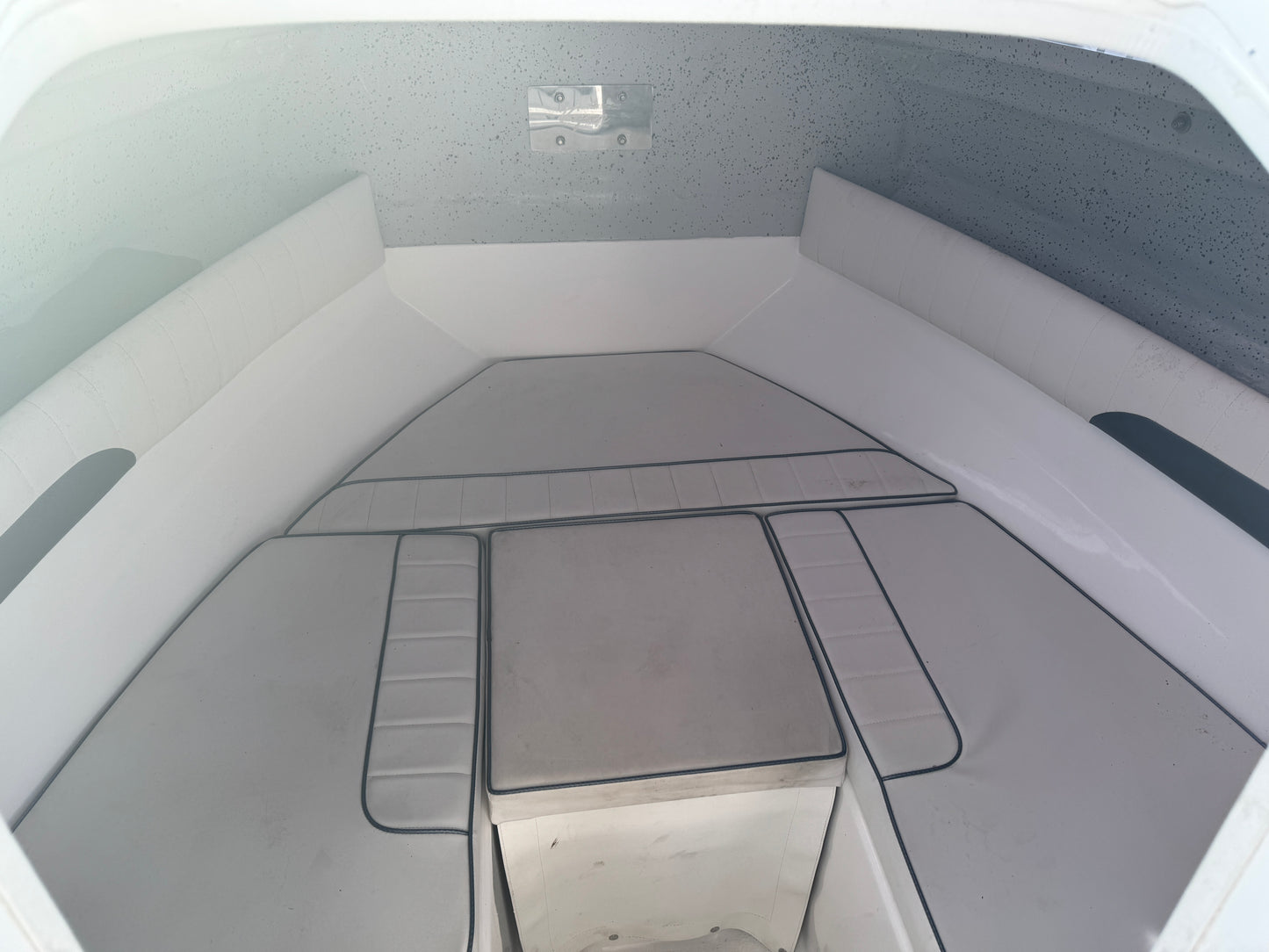Haines Hunter 675 Enclosed