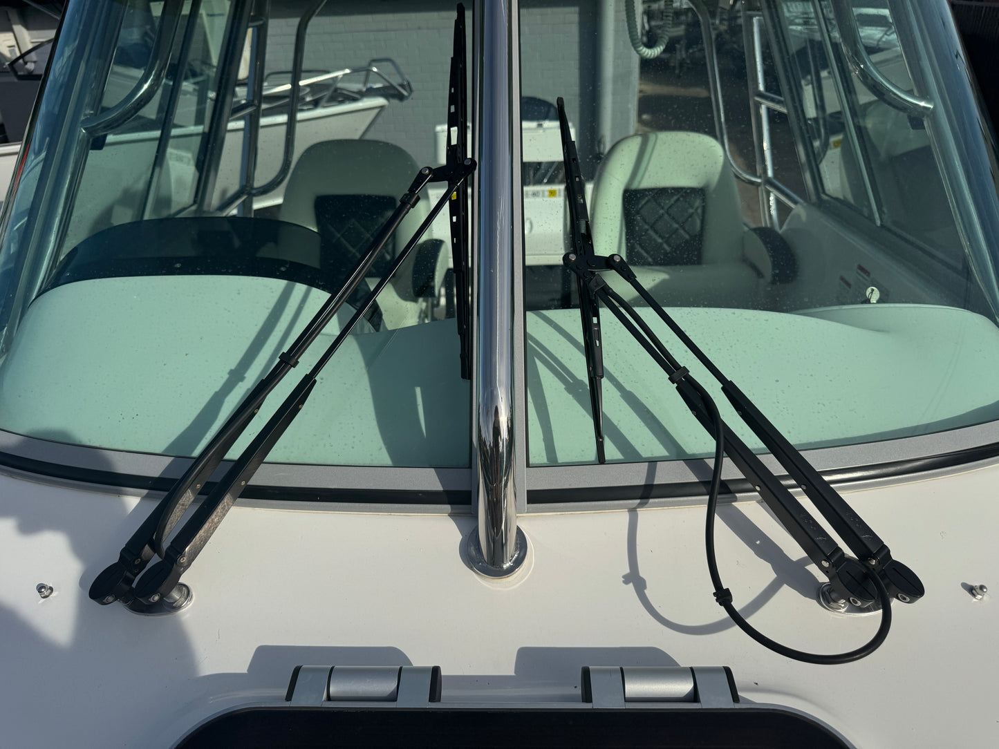 Haines Hunter 675 Enclosed