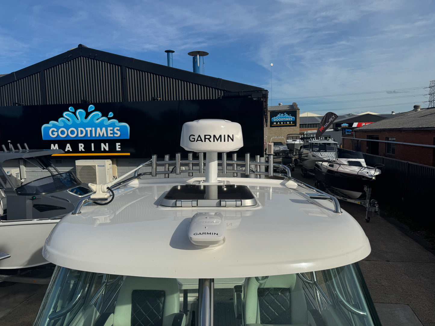 Haines Hunter 675 Enclosed