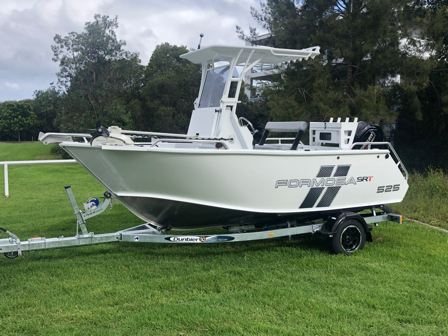 Formosa 525 SRT Centre console