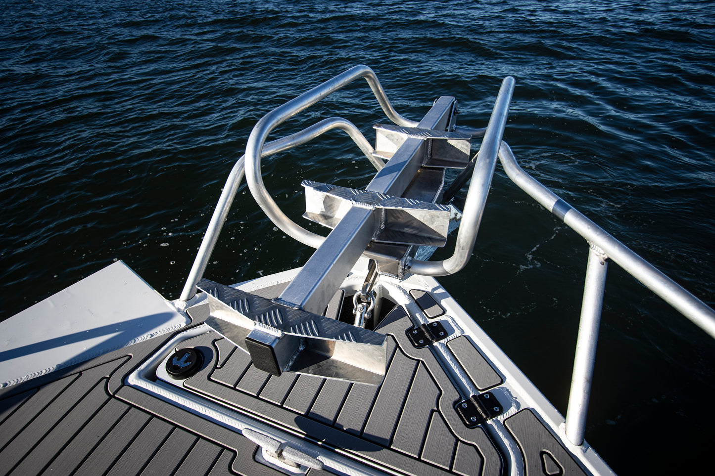 Formosa SRT 675 Enclosed Centre Cabin