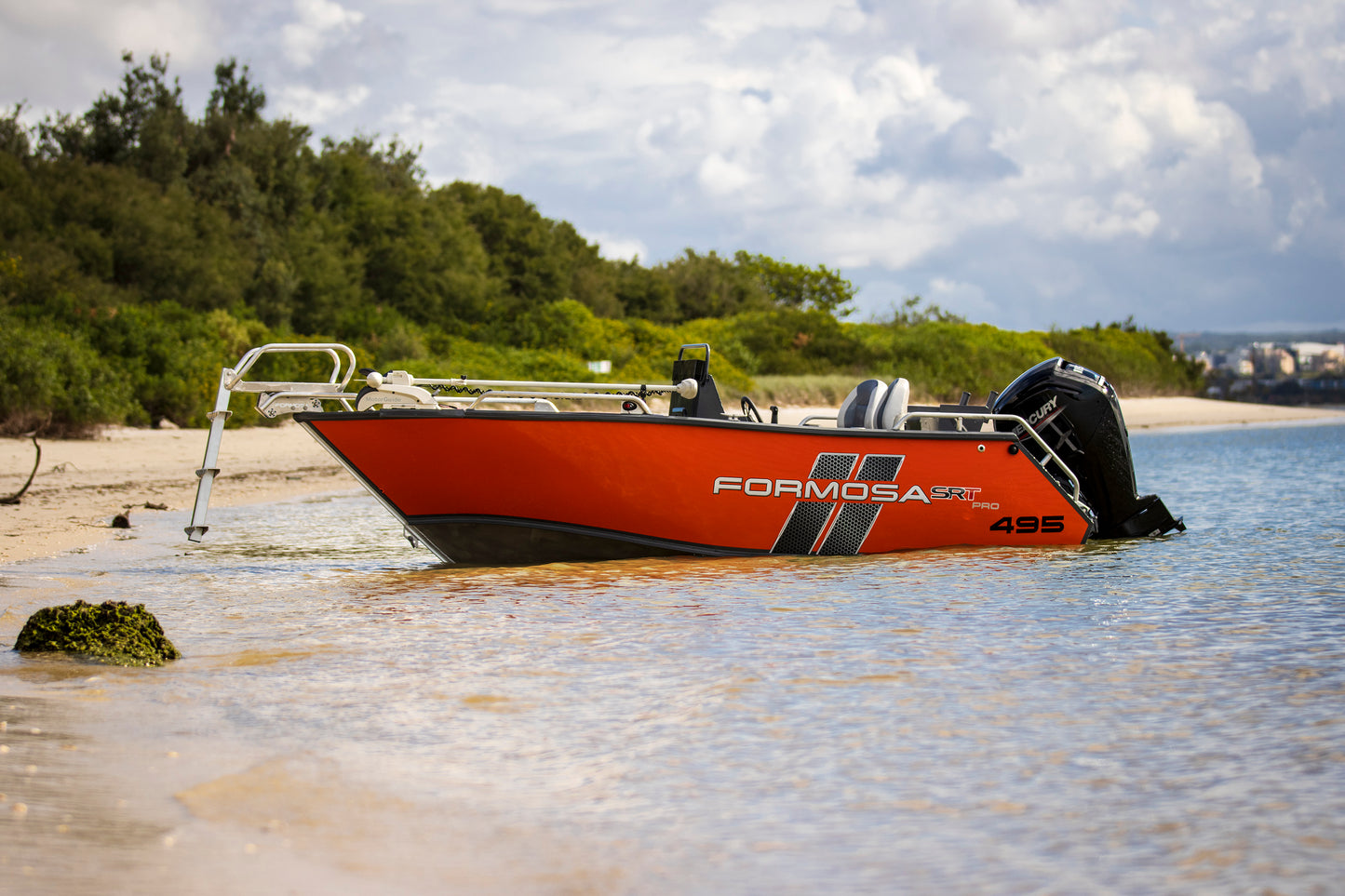 Formosa 495 Side Console