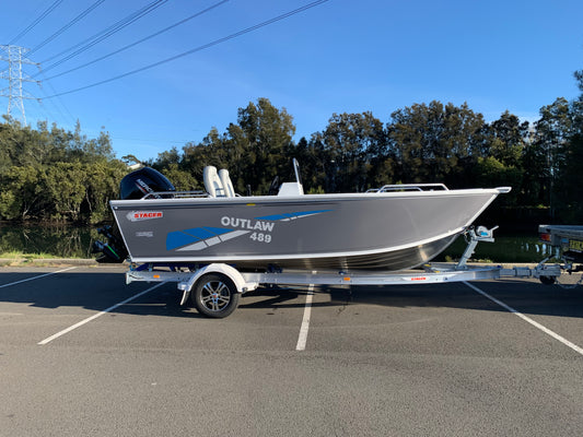 Stacer 489 Outlaw Side console