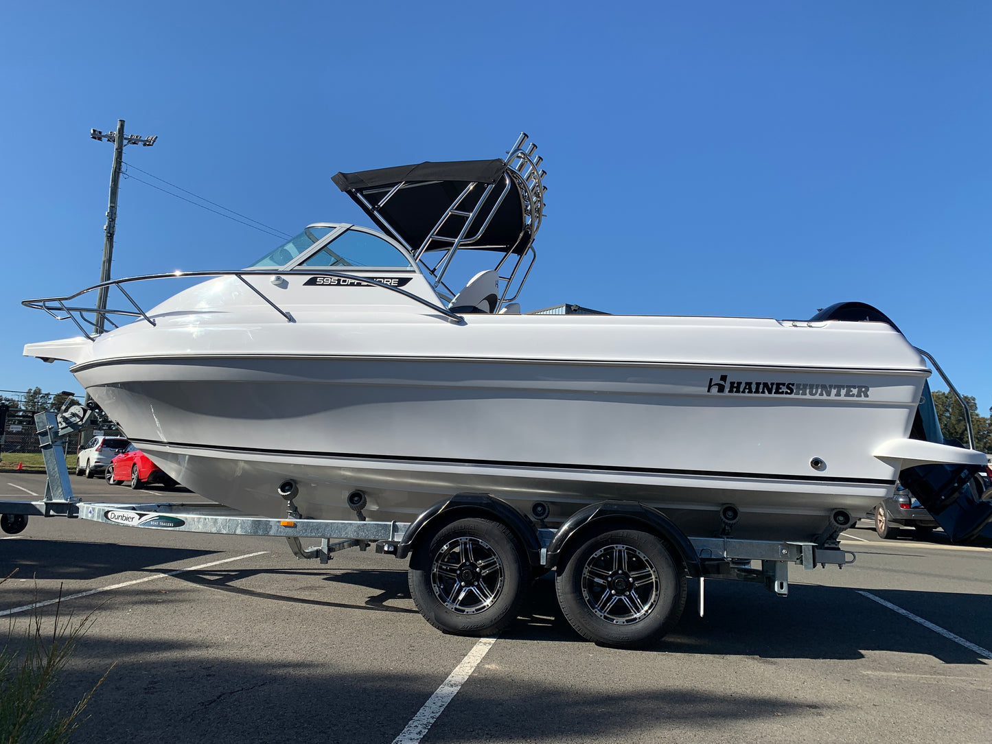 Haines Hunter 595 Offshore