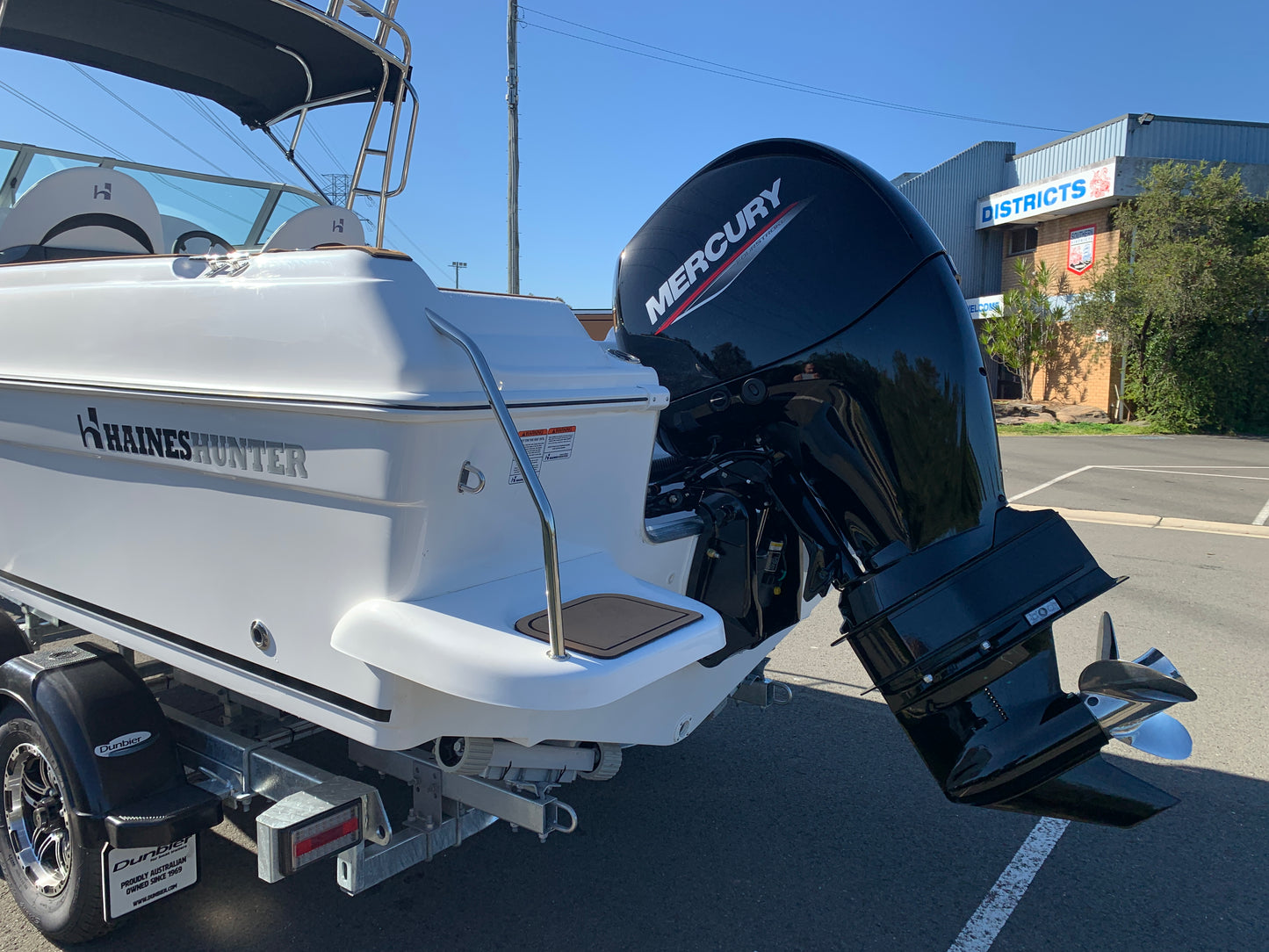 Haines Hunter 595 Offshore