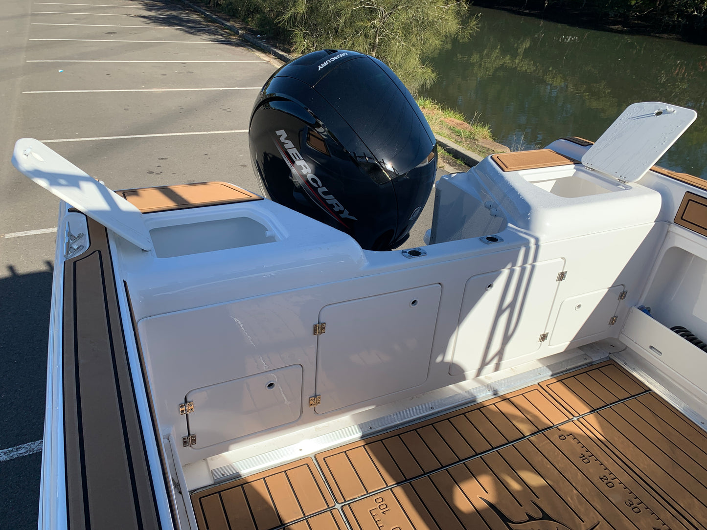 Haines Hunter 595 Offshore