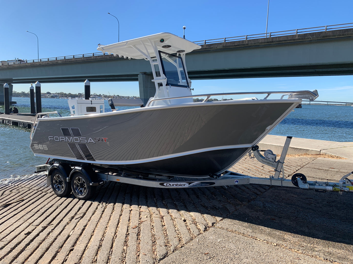 Formosa 565 Centre Console