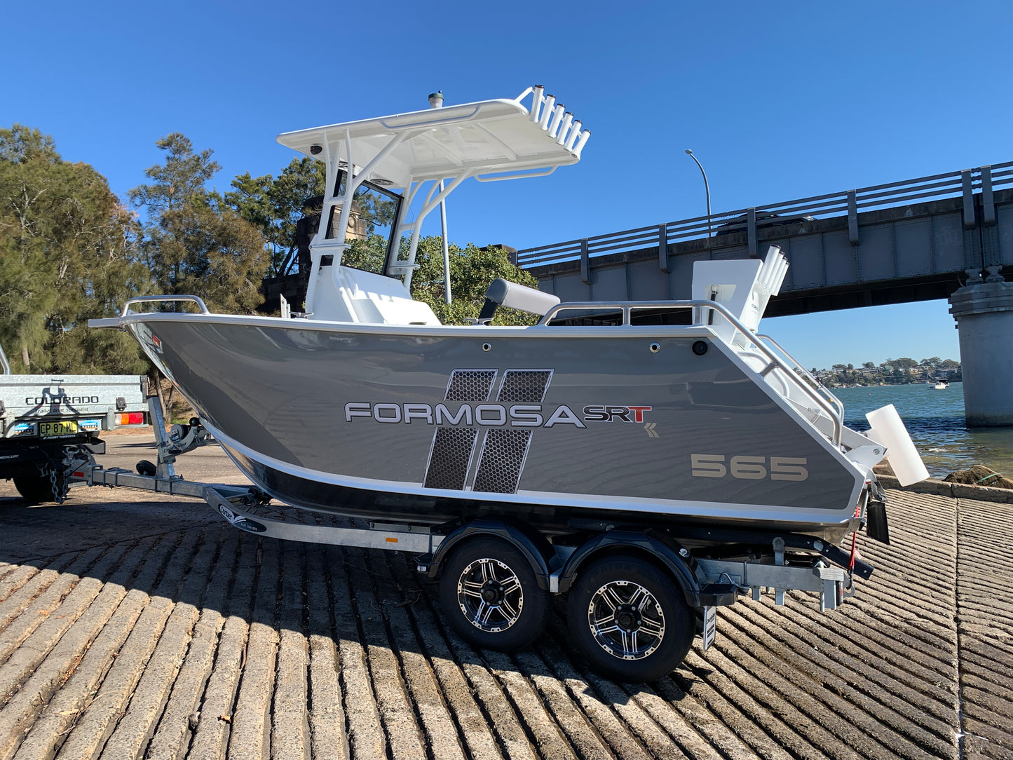Formosa 565 Centre Console