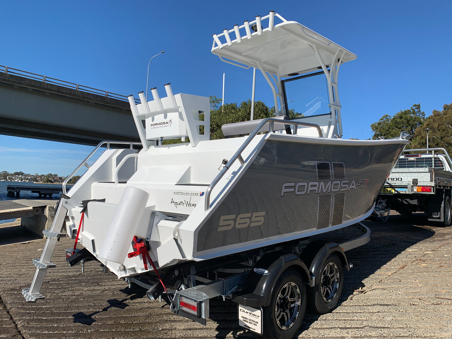 Formosa 565 Centre Console