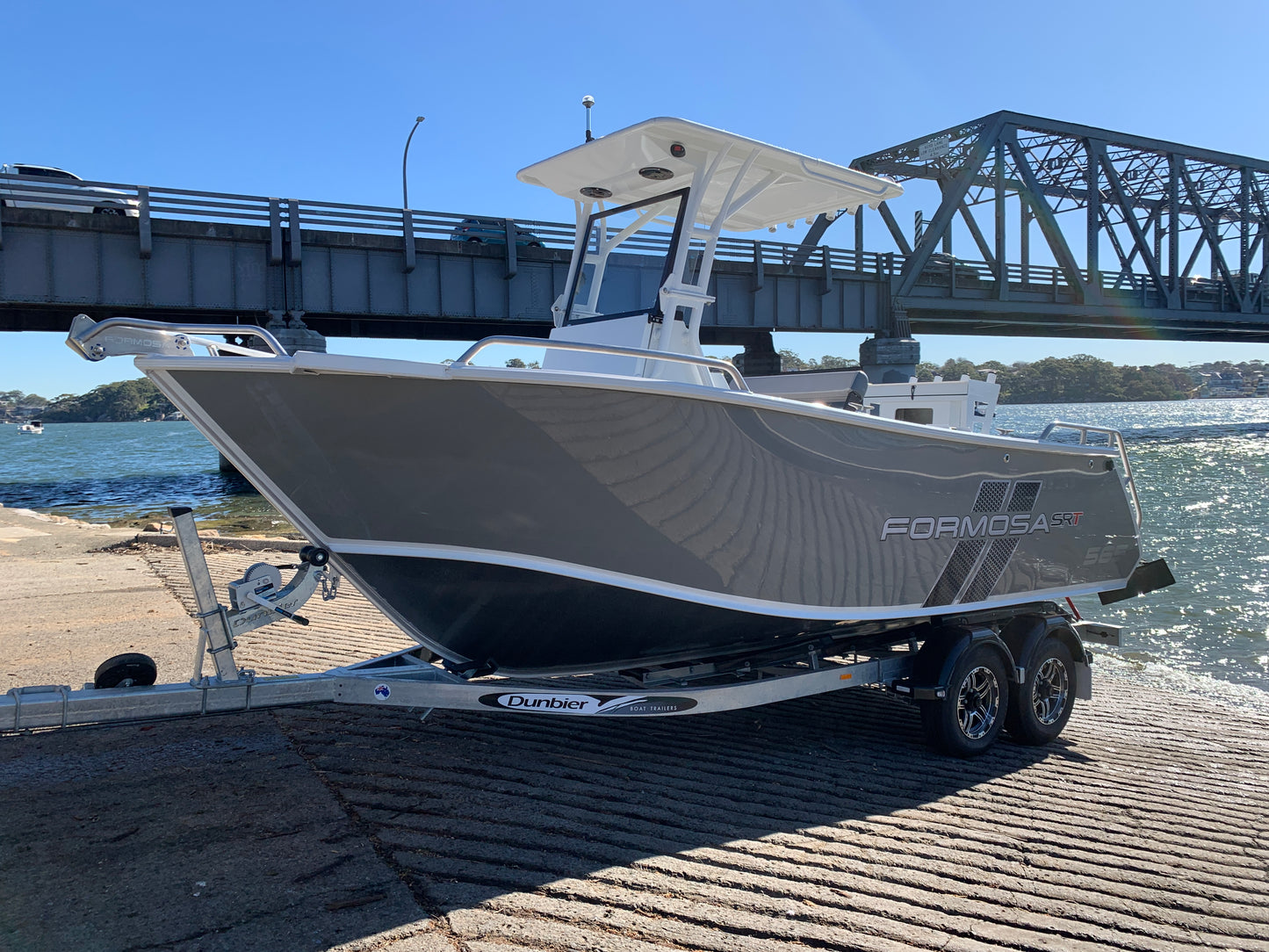 Formosa 565 Centre Console