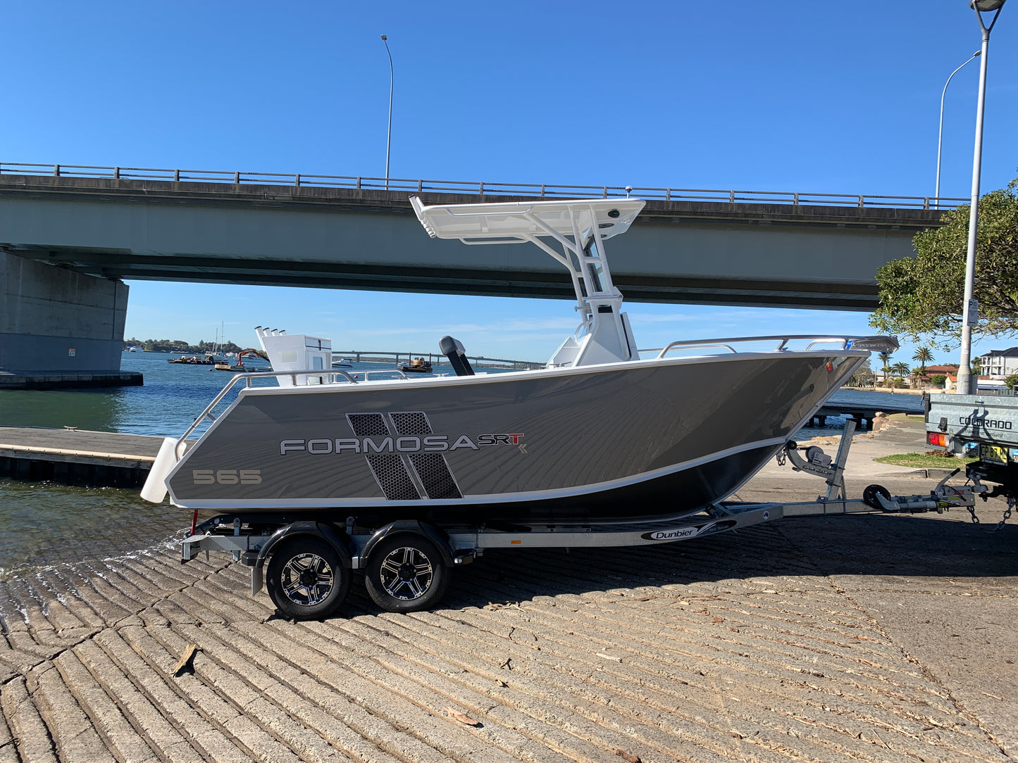 Formosa 565 Centre Console