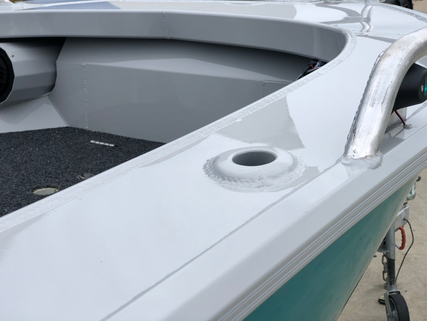 Formosa 495 Side Console