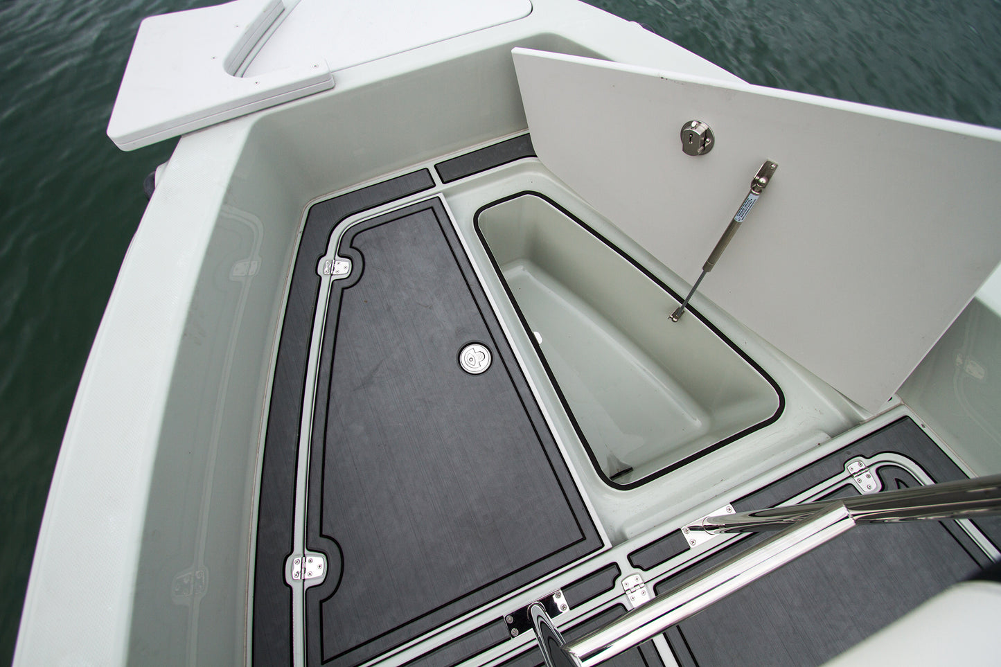 Haines Signature - 543SF (Side console)