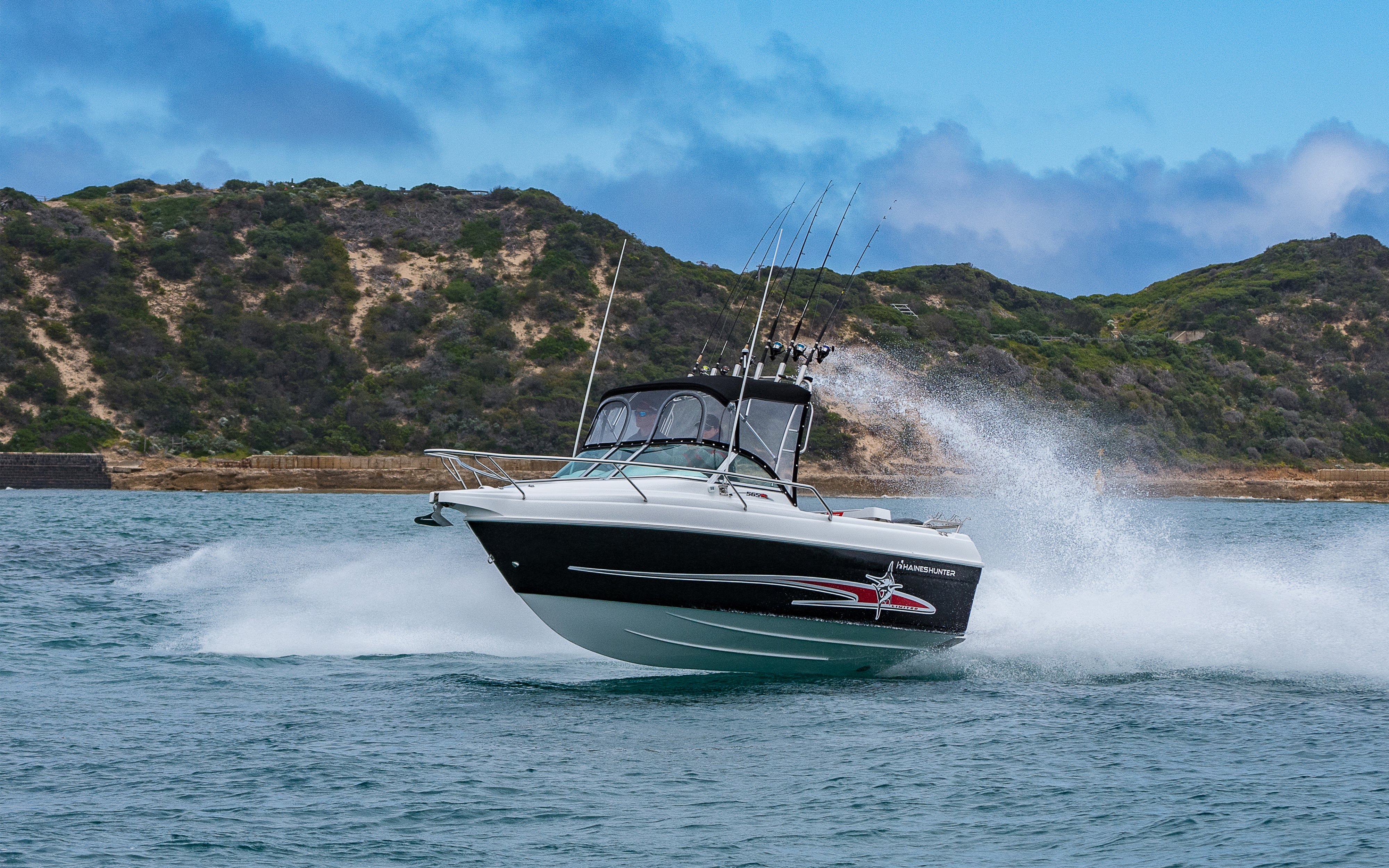 Haines Hunter 565R Limited – Good Times Marine