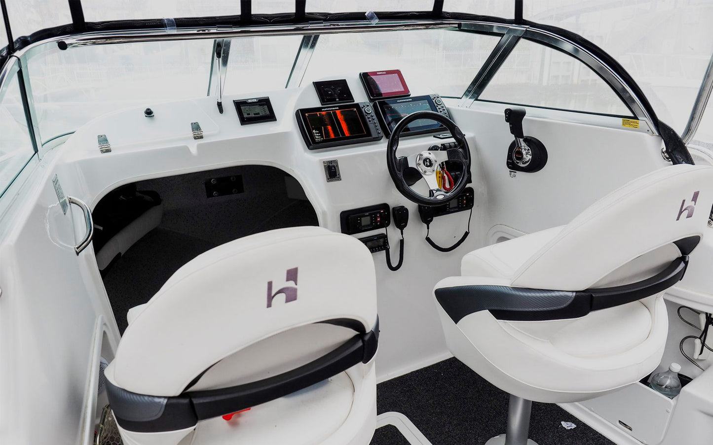 Haines Hunter 595 Offshore Soft Top