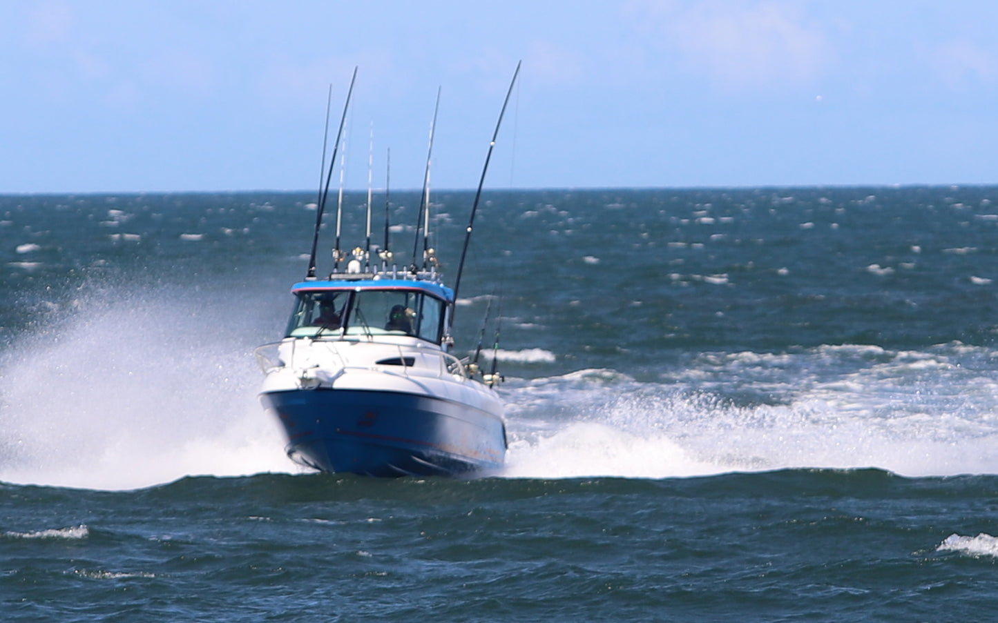 Haines Hunter 675 Enclosed Limited