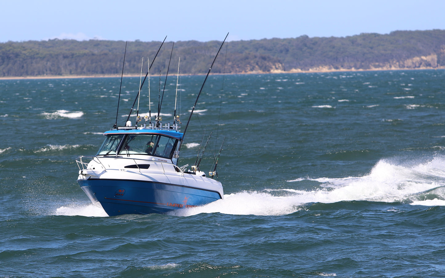 Haines Hunter 675 Enclosed Limited