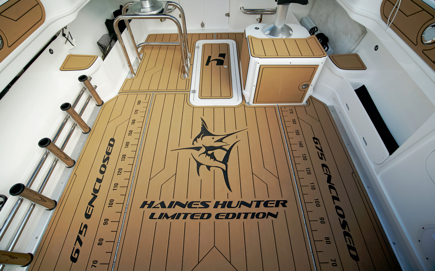 Haines Hunter 675 Enclosed Limited