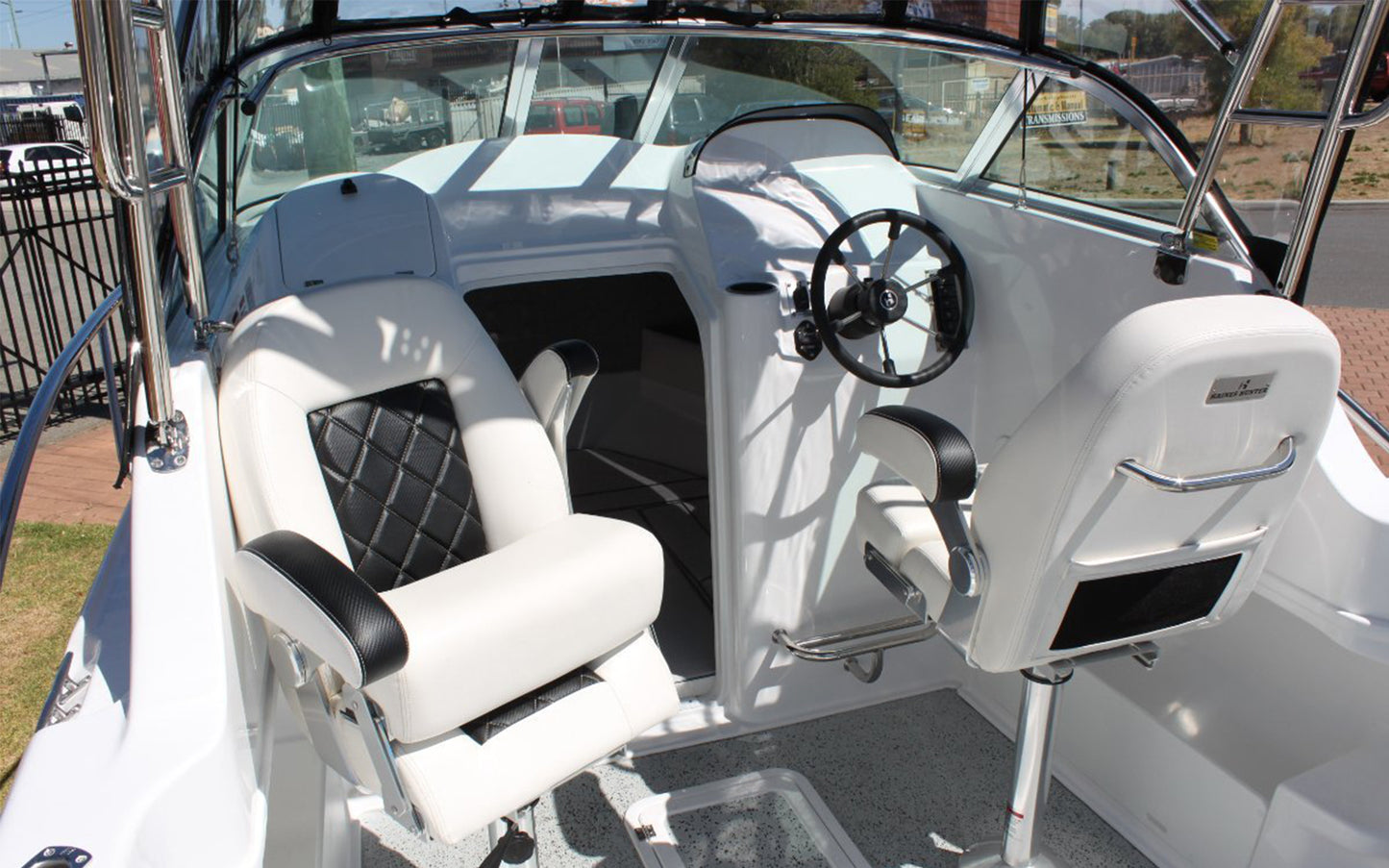 Haines Hunter 675 Offshore Soft Top