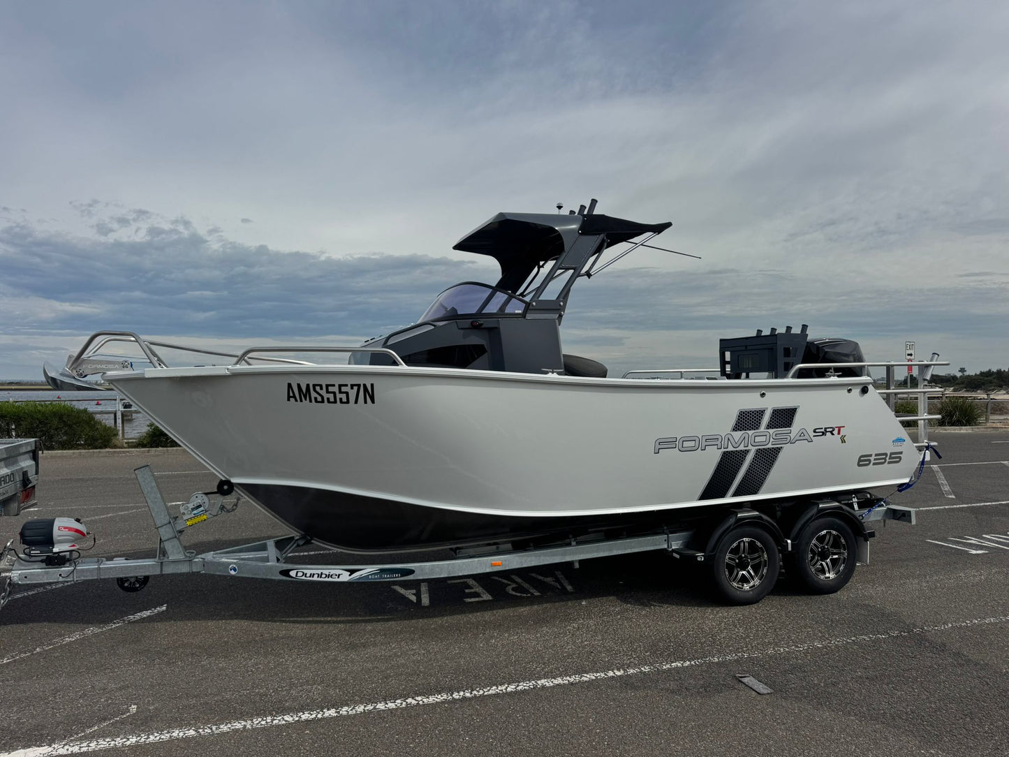 Formosa SRT 635 Centre cabin - PRO DECK