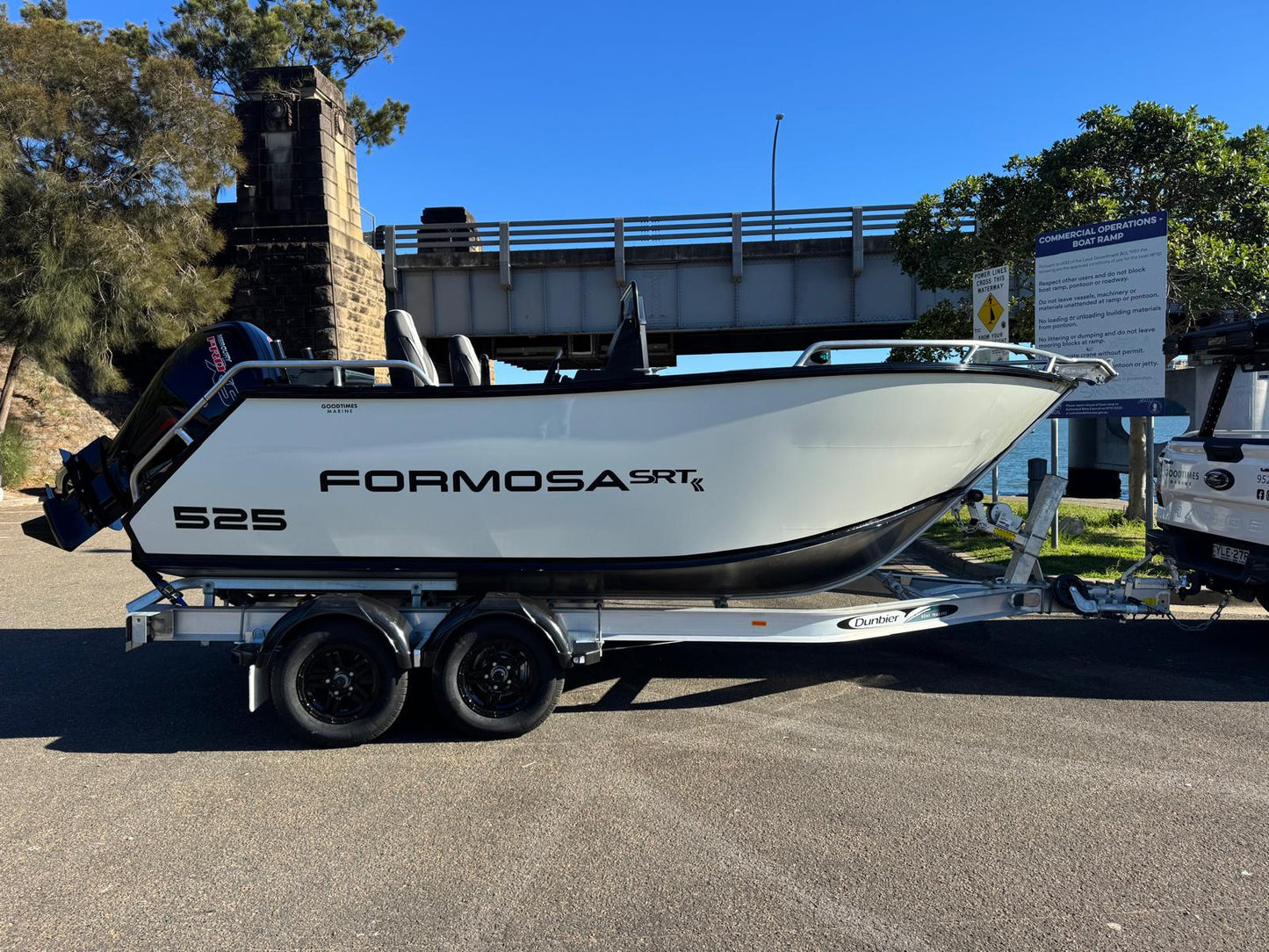 Formosa SRT 525 Side console - Stealth Edition