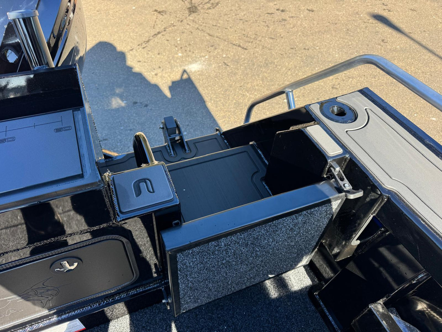 Formosa SRT 525 Side console - Stealth Edition