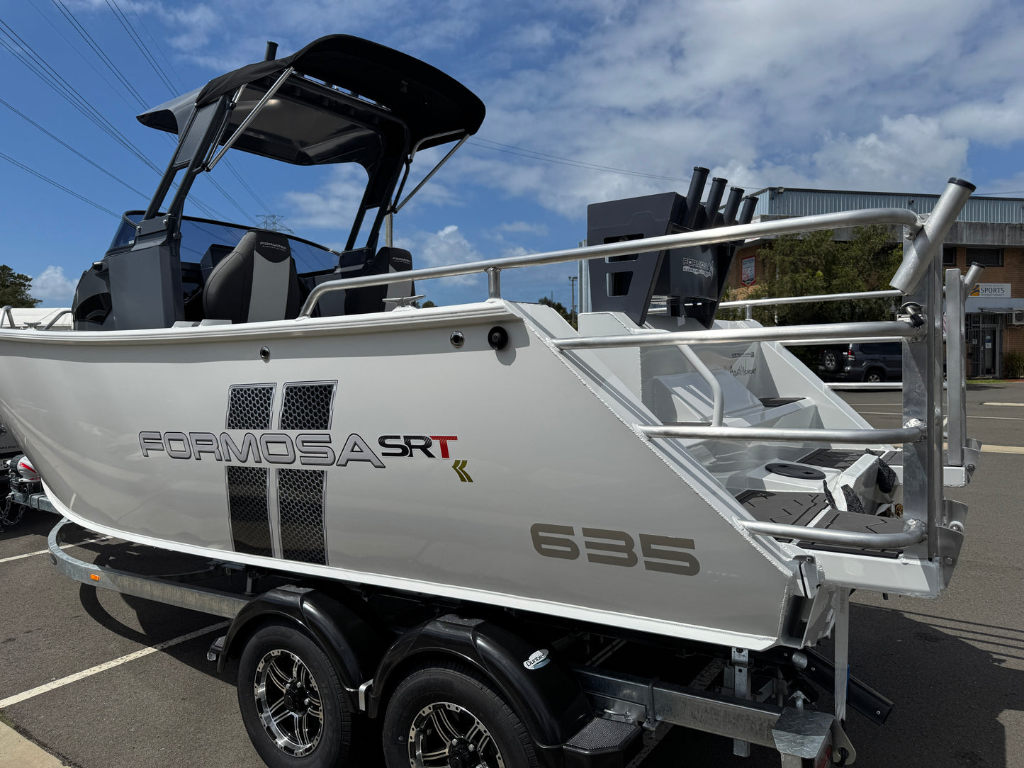 Formosa SRT 635 Centre Cabin
