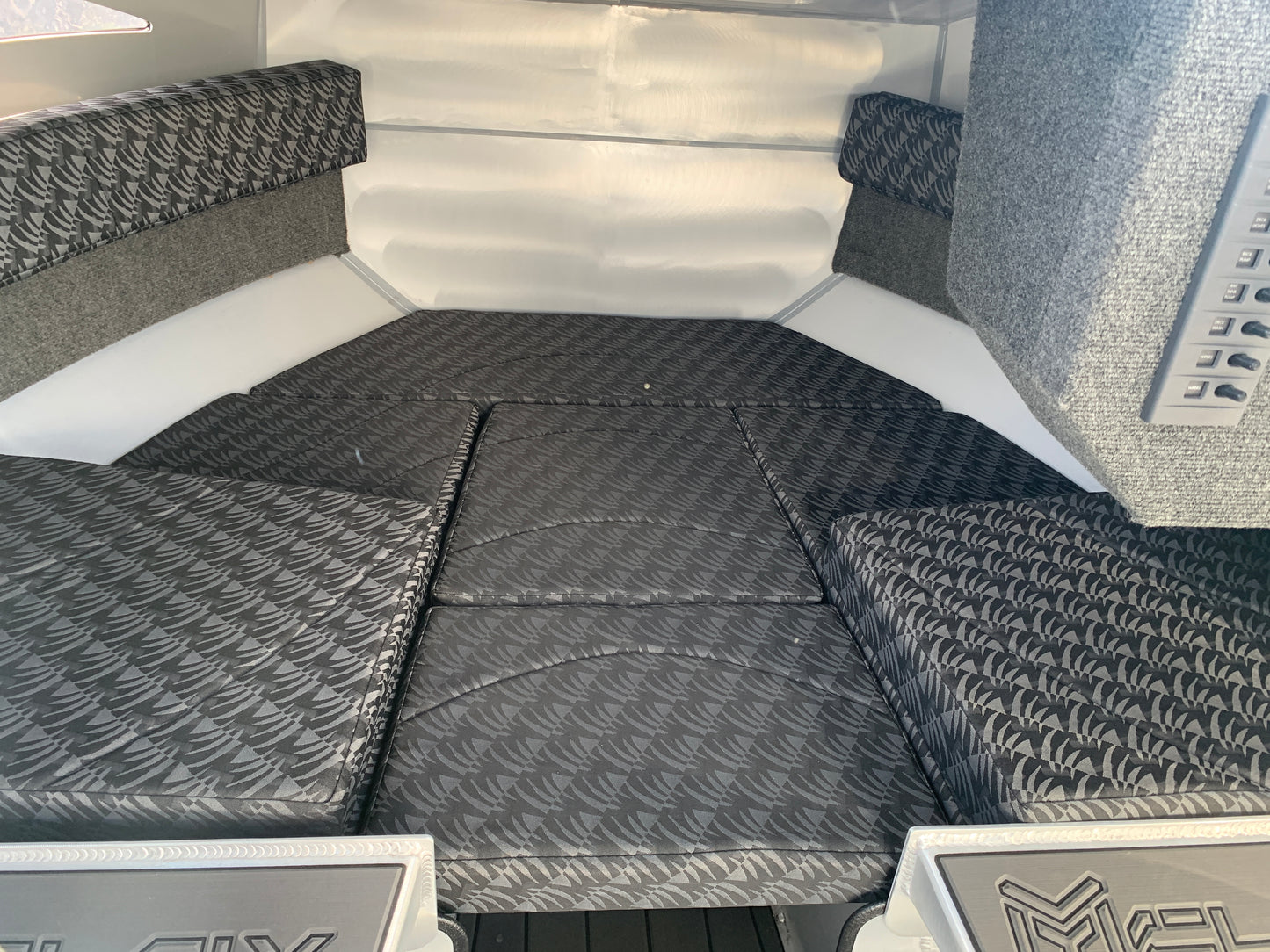 McLay 651 Sportsman Hardtop