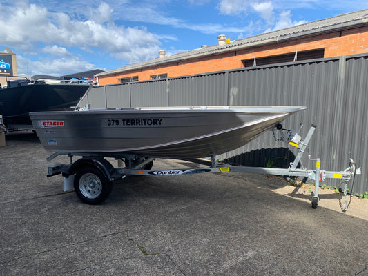 Stacer 379 Territory Stryker