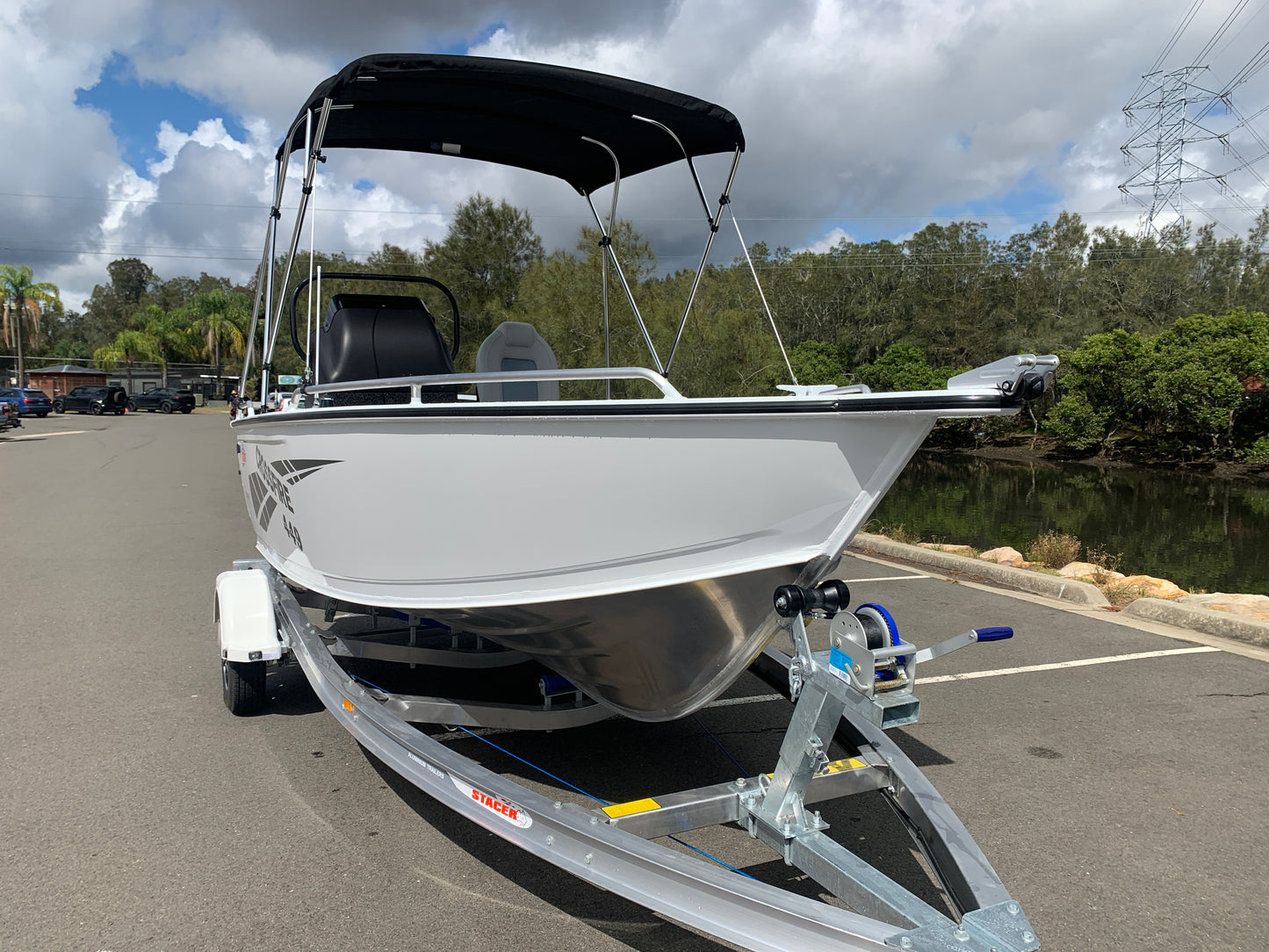 Stacer 449 Crossfire Side console