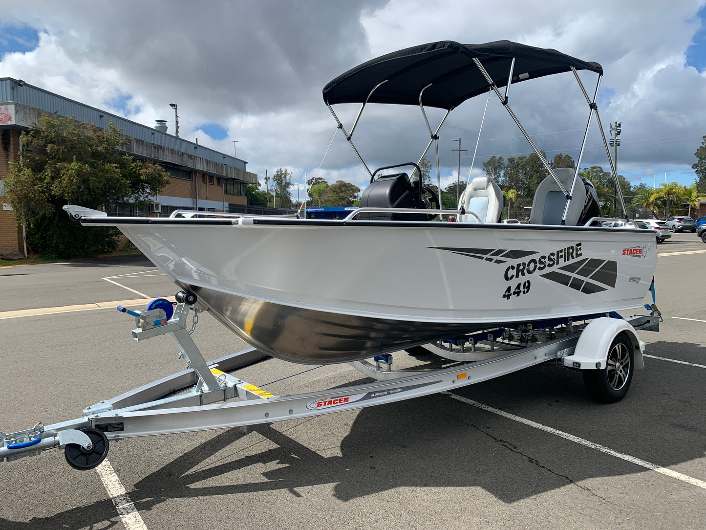 Stacer 449 Crossfire Side console