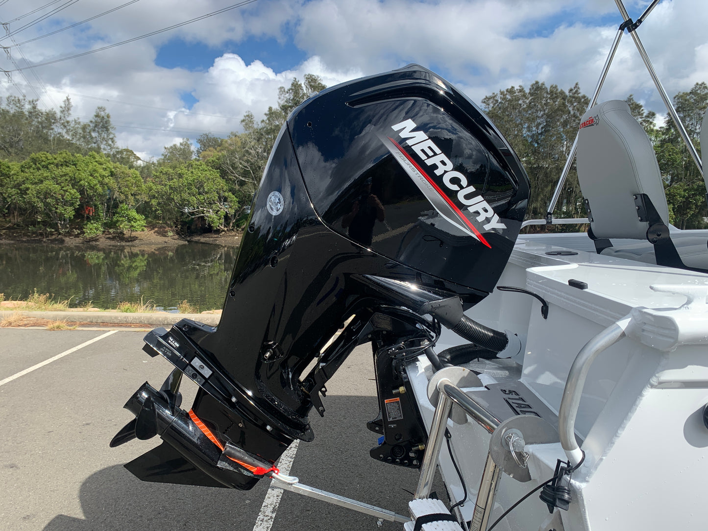 Stacer 449 Crossfire Side console