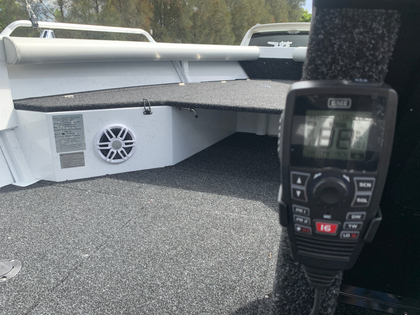 Stacer 449 Crossfire Side console