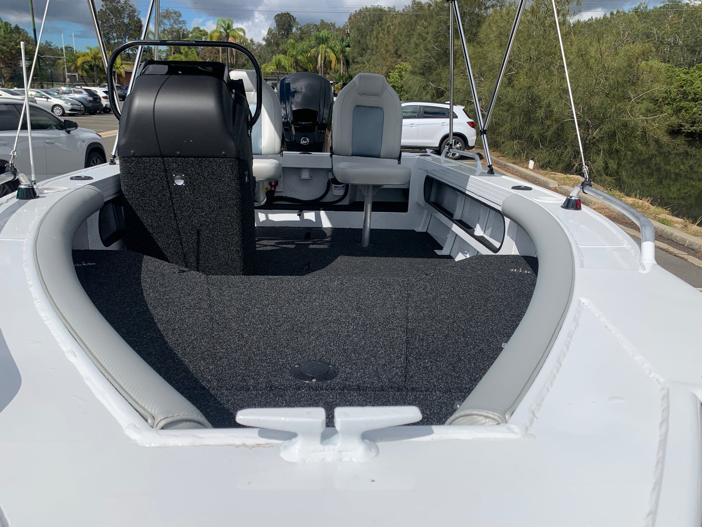 Stacer 449 Crossfire Side console