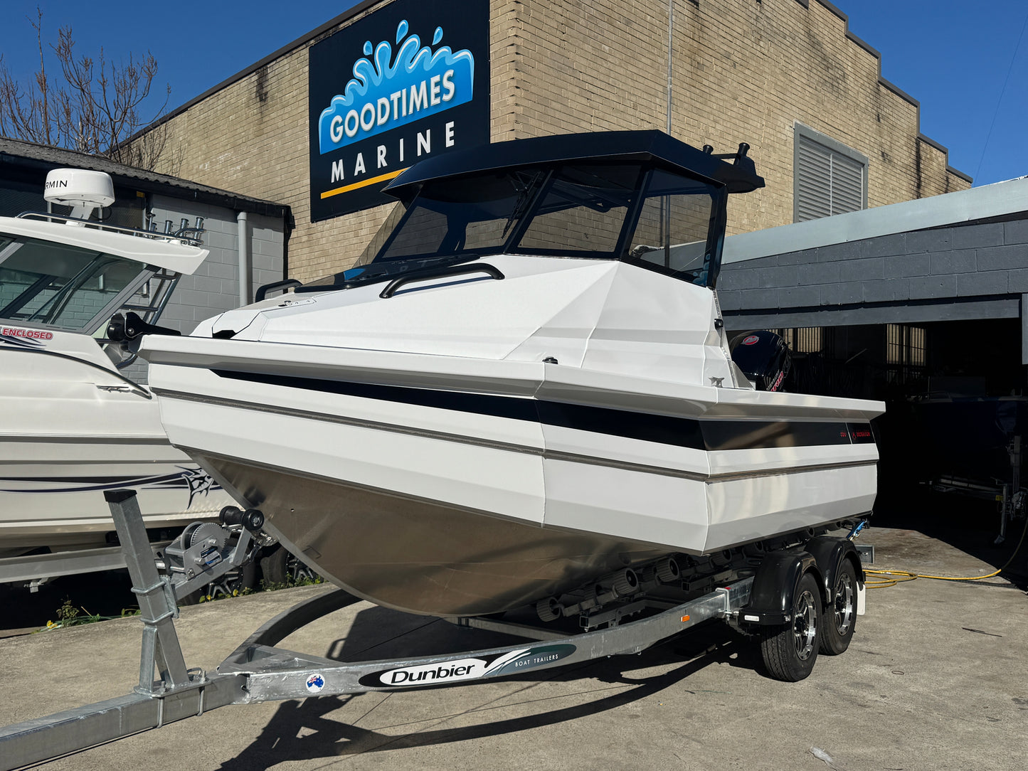 Senator 550 Hard top