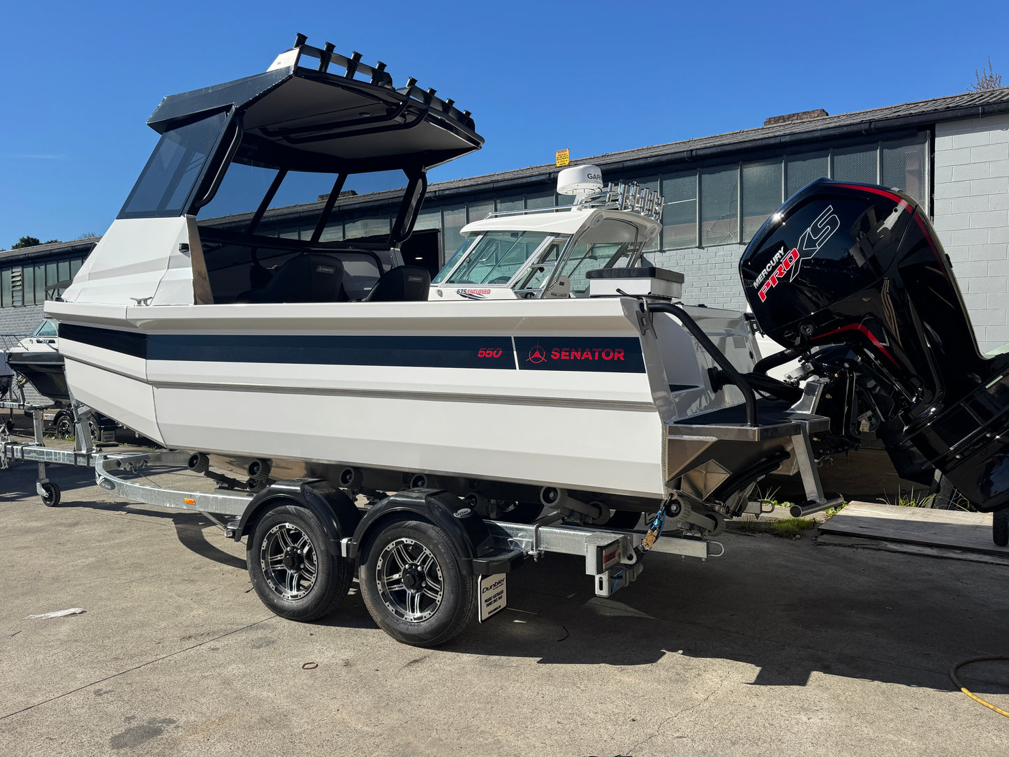 Senator 550 Hard top