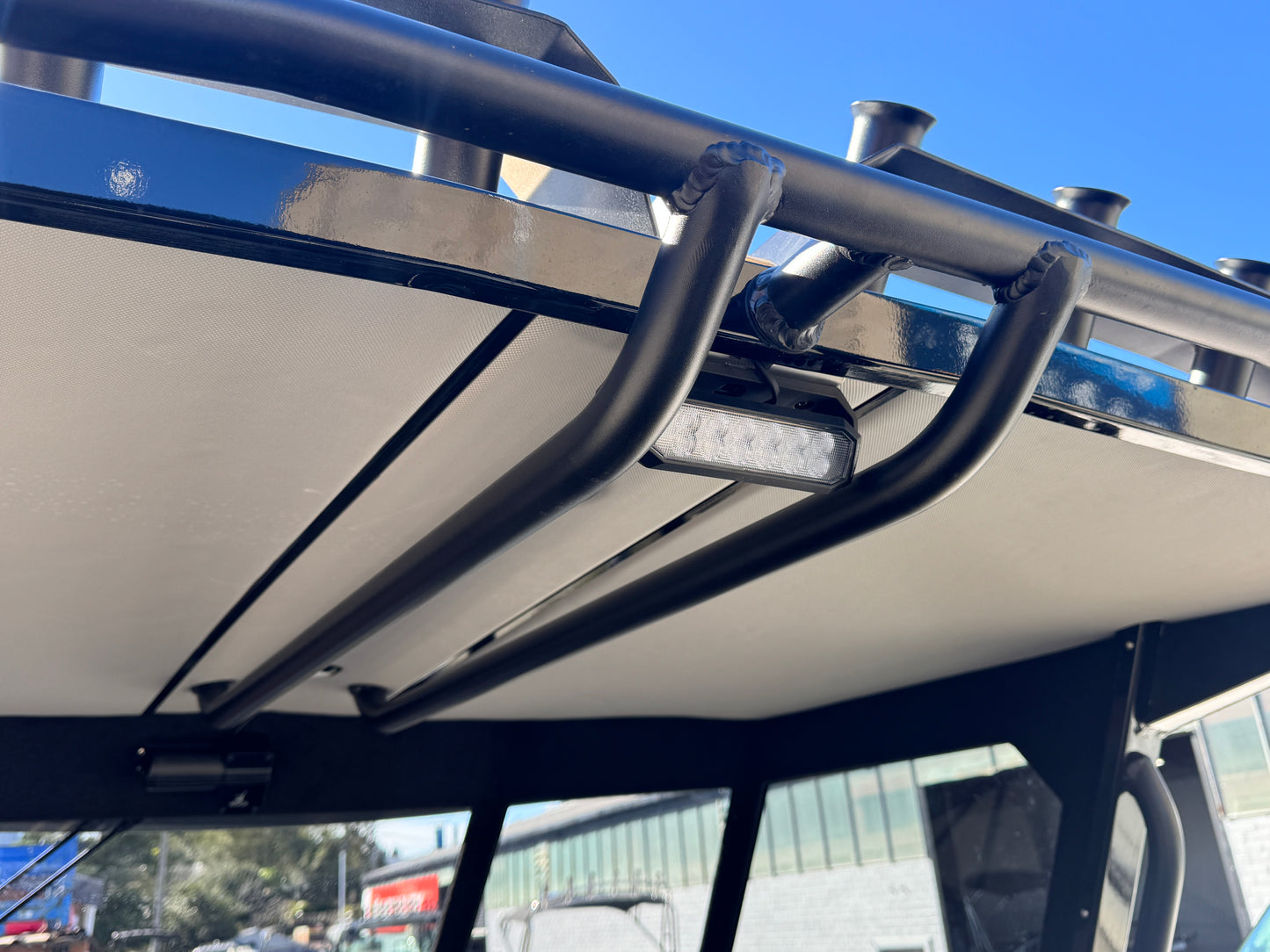 Senator 550 Hard top