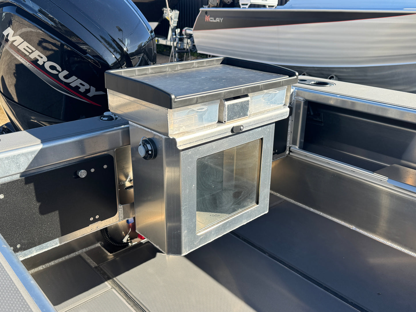 Senator 500 Side console