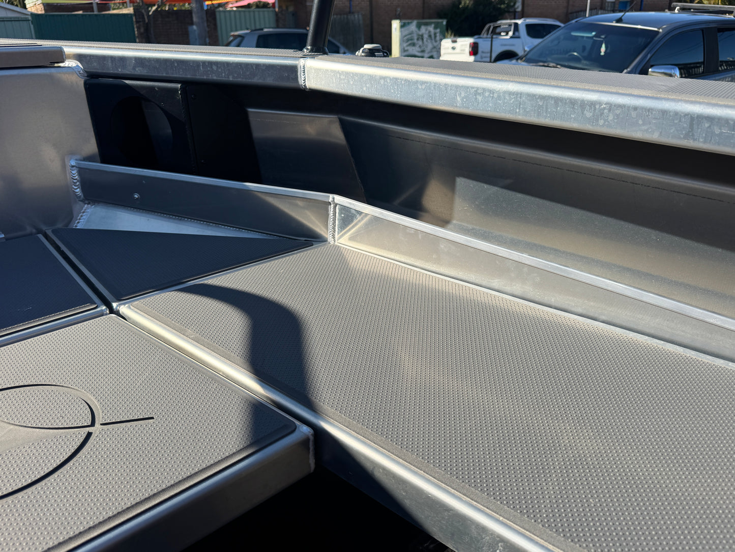 Senator 500 Side console